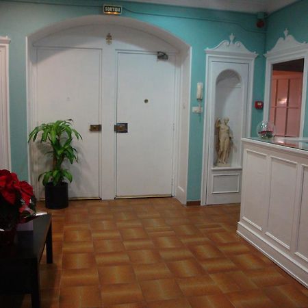 Hostal Valls Barcelona Kültér fotó
