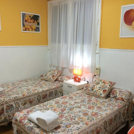 Hostal Valls Barcelona Szoba fotó