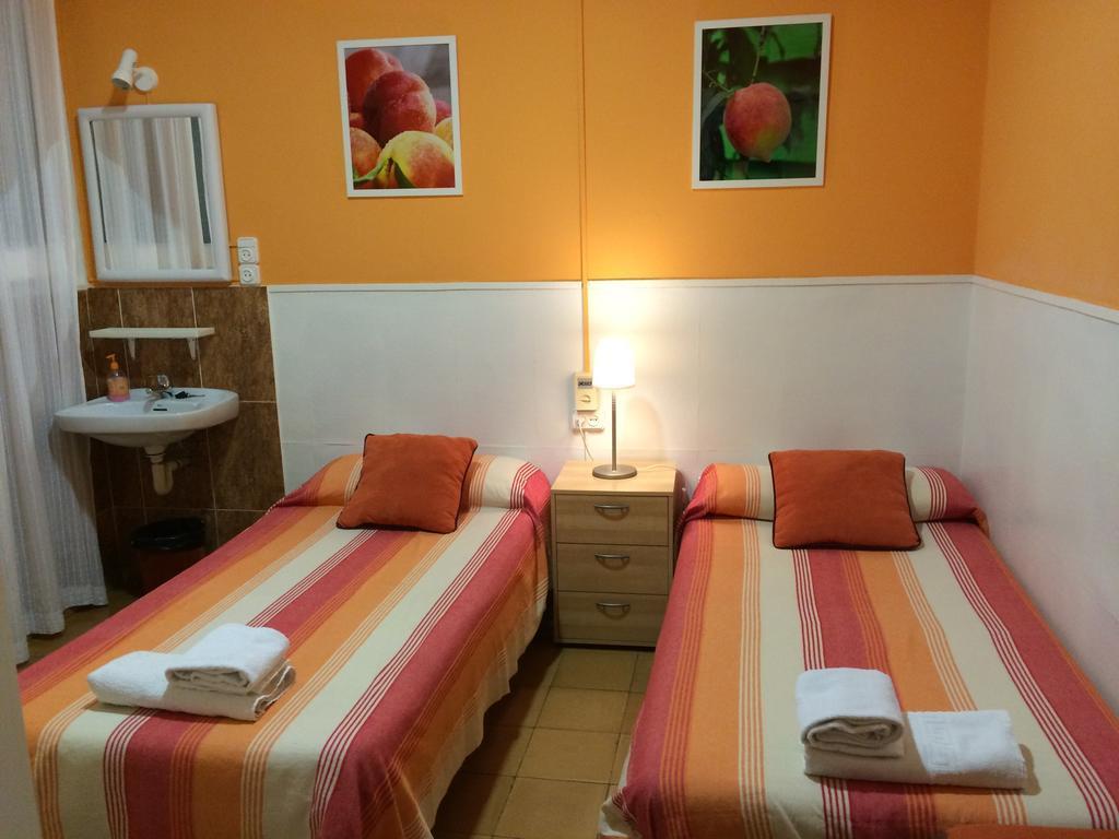 Hostal Valls Barcelona Kültér fotó
