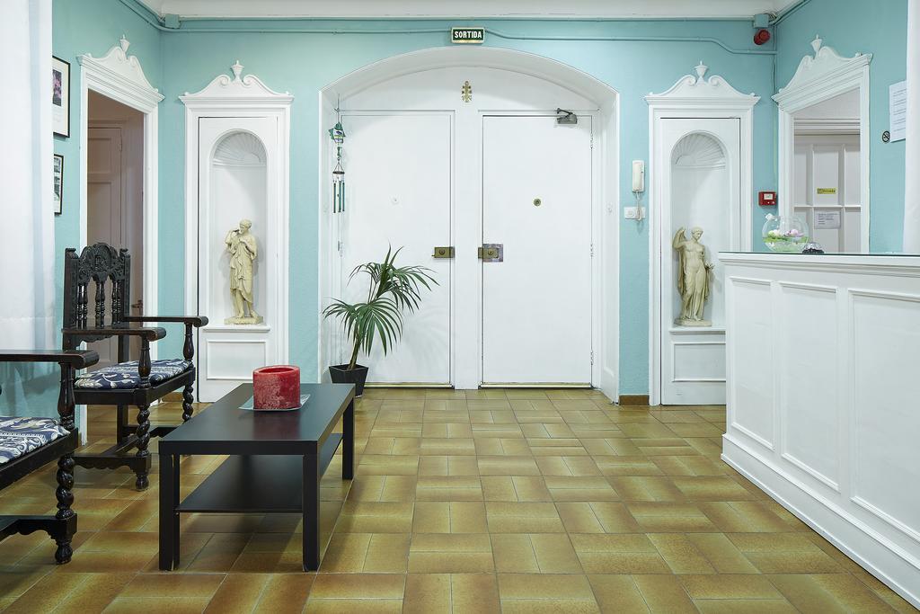 Hostal Valls Barcelona Kültér fotó