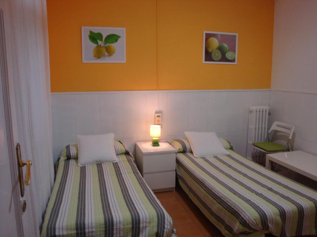 Hostal Valls Barcelona Kültér fotó