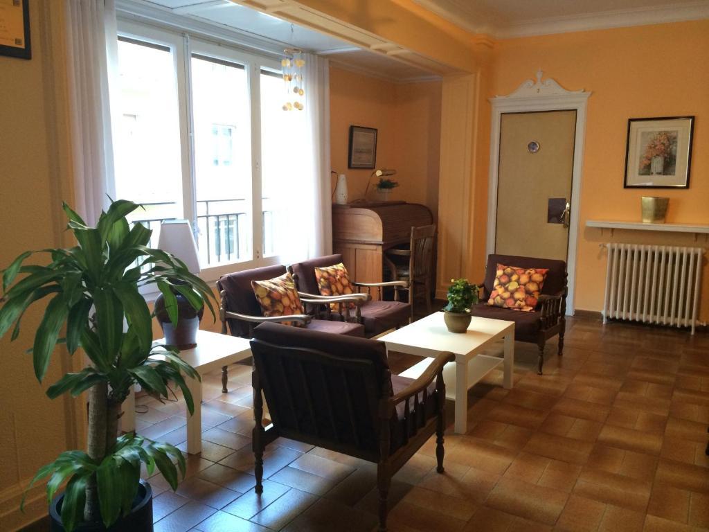 Hostal Valls Barcelona Kültér fotó