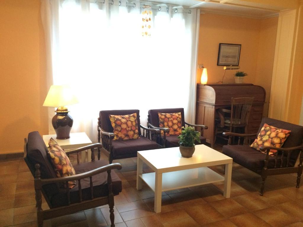 Hostal Valls Barcelona Kültér fotó