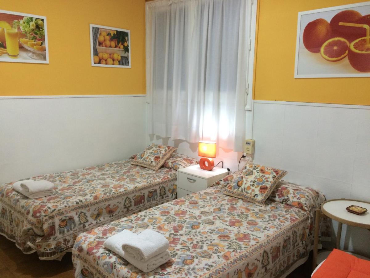 Hostal Valls Barcelona Szoba fotó